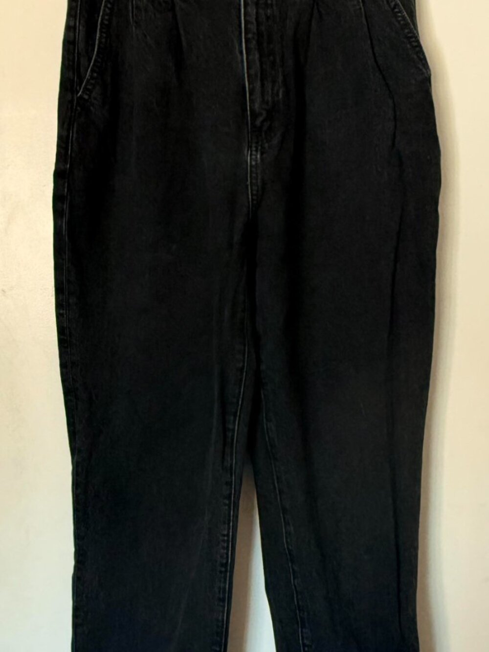 The '80s Mom Jean with Paperbag Abercrombie & Fitch, Size 4/27 - Picture 4 of 14